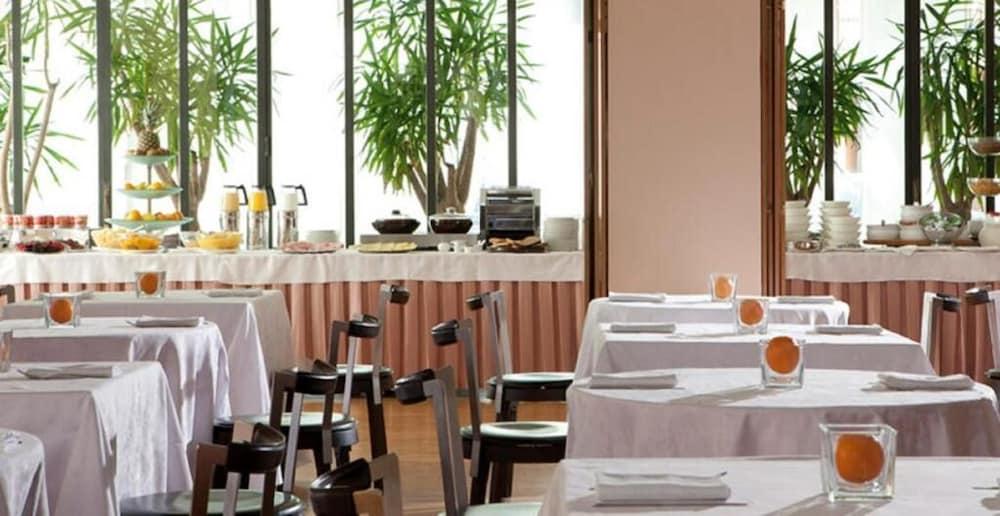 Hotel Raffaello Milan Exterior photo