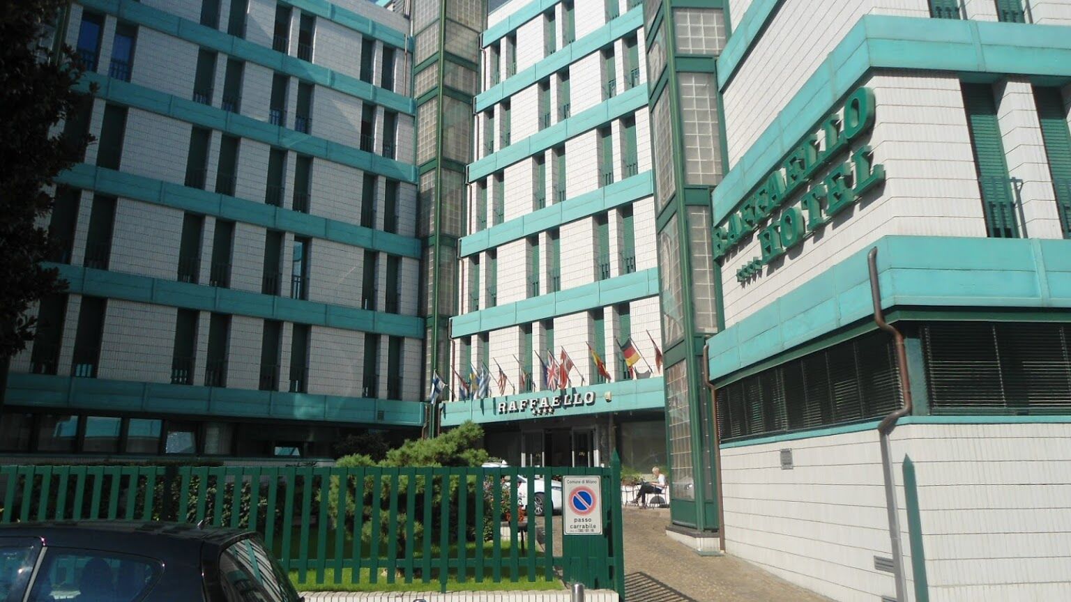 Hotel Raffaello Milan Exterior photo